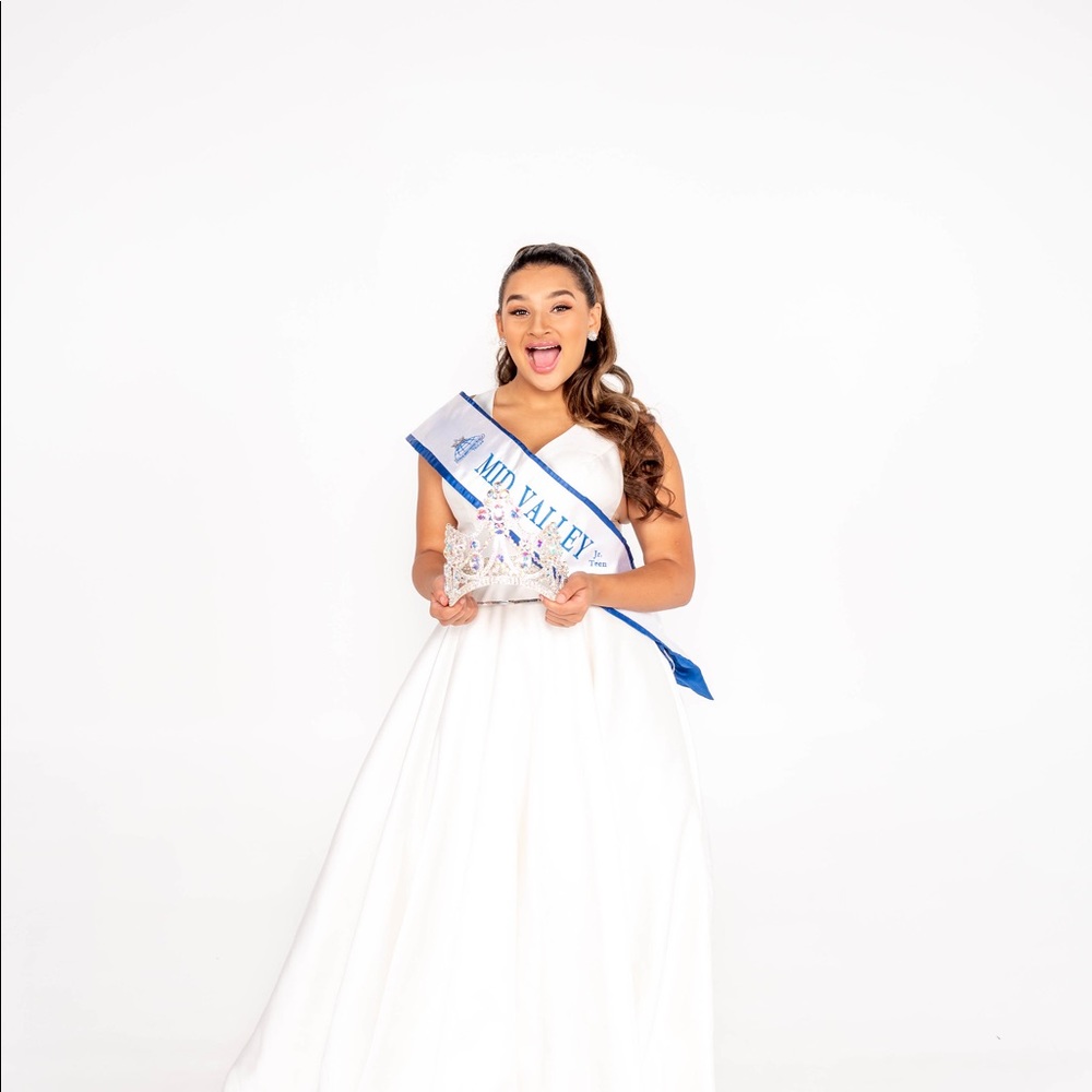 White bridal Sherri Hill